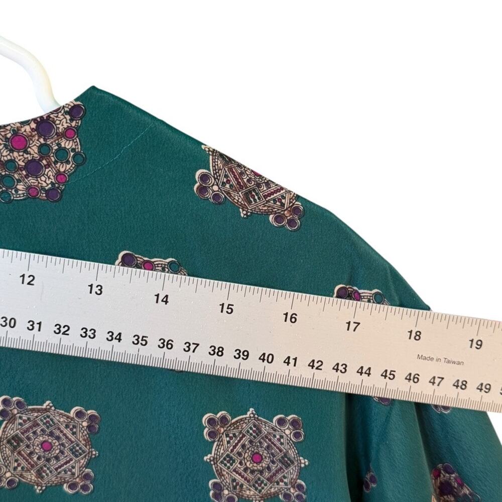 Fashion Update Blouse Womens SZ M Teal Green Medallion Geometric Silk Look Retro - Picture 9 of 11